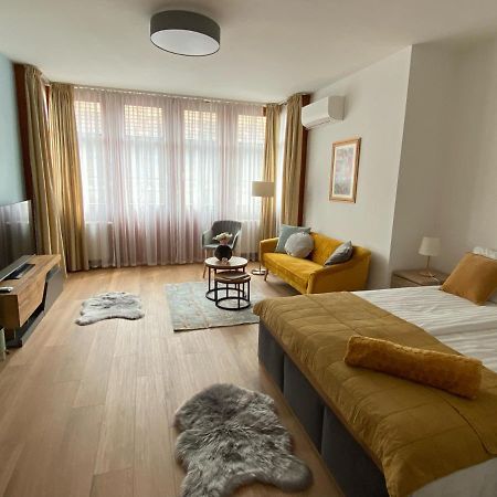 Lovag8 Apartment Budapeste Exterior foto
