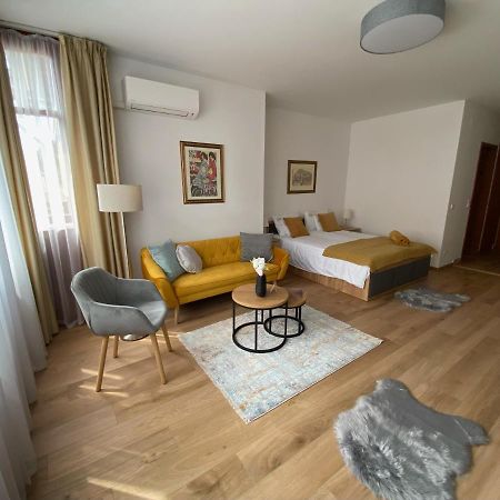 Lovag8 Apartment Budapeste Exterior foto