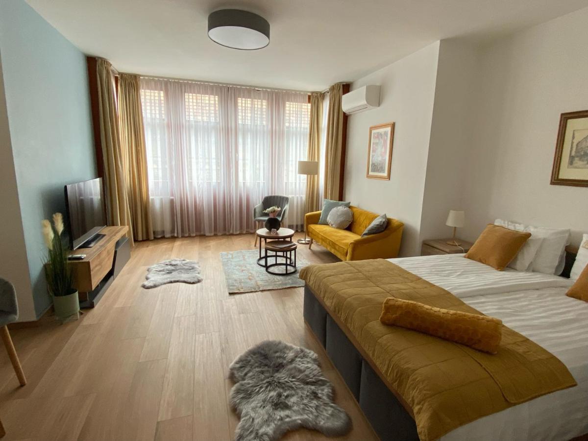 Lovag8 Apartment Budapeste Exterior foto