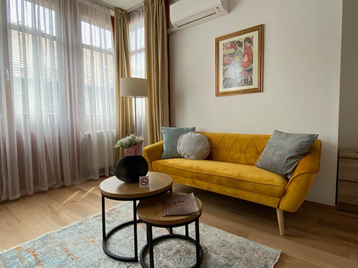 Lovag8 Apartment Budapeste Exterior foto